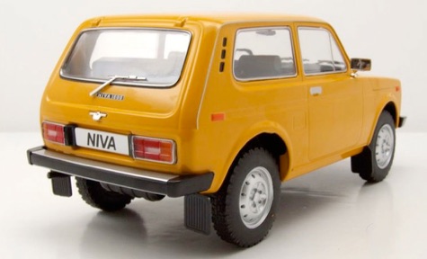 Lada Niva 1976 naranja